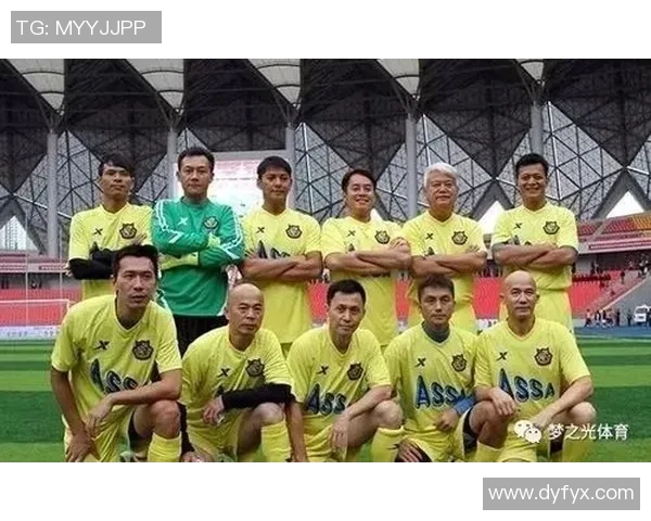 日本足球明星领衔排名前十强